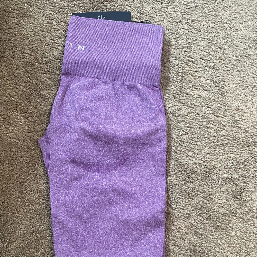 NVGTN leggings